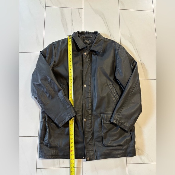 Vintage Genuine Leather Jacket – Oversized Trendy Boyfriend Fit (men’s XXL) - Picture 7 of 8